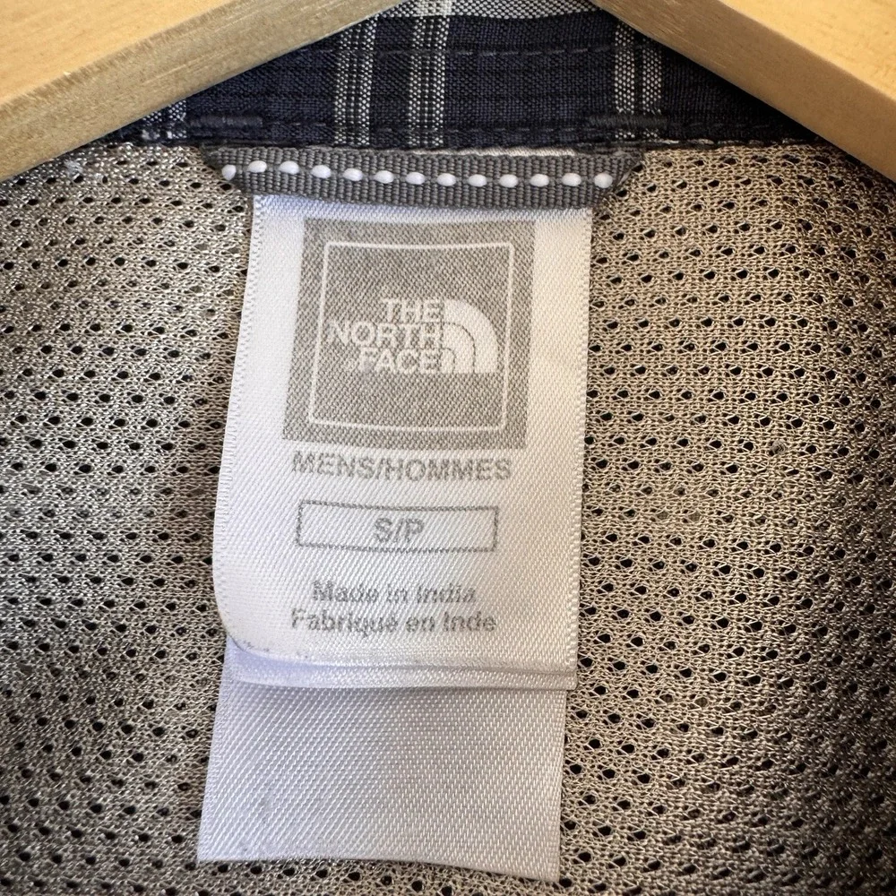 The North Face Men's Small Plaid Short Sleeve Button Up Shirt Blue Outdoor